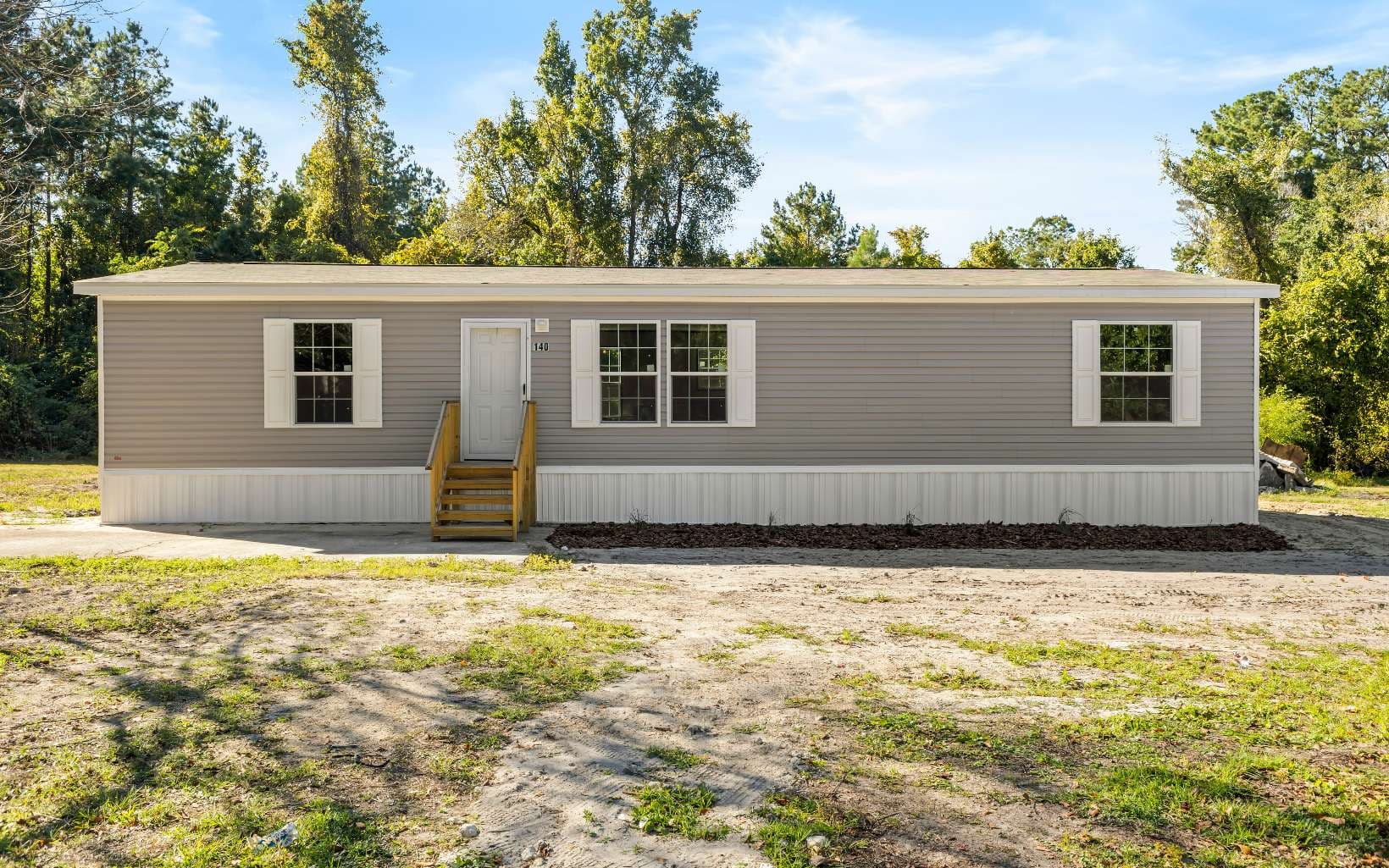 140 nw genell loop hero home features